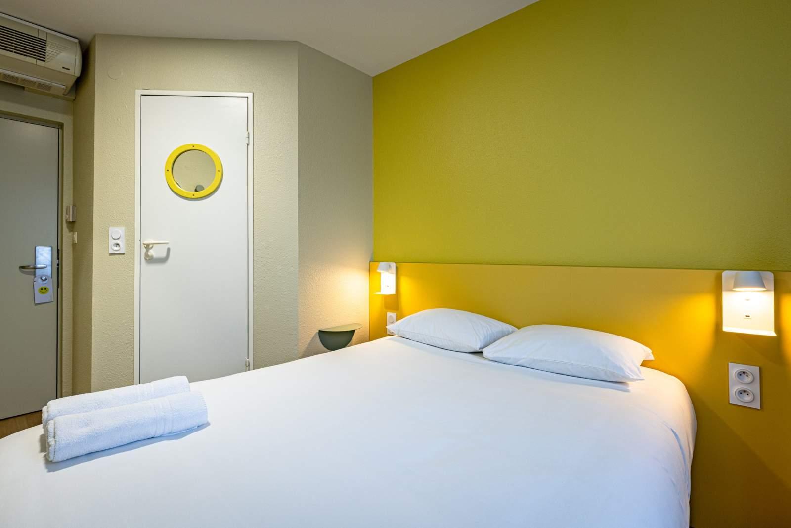 Vini Hotel ボーヌ エクステリア 写真
