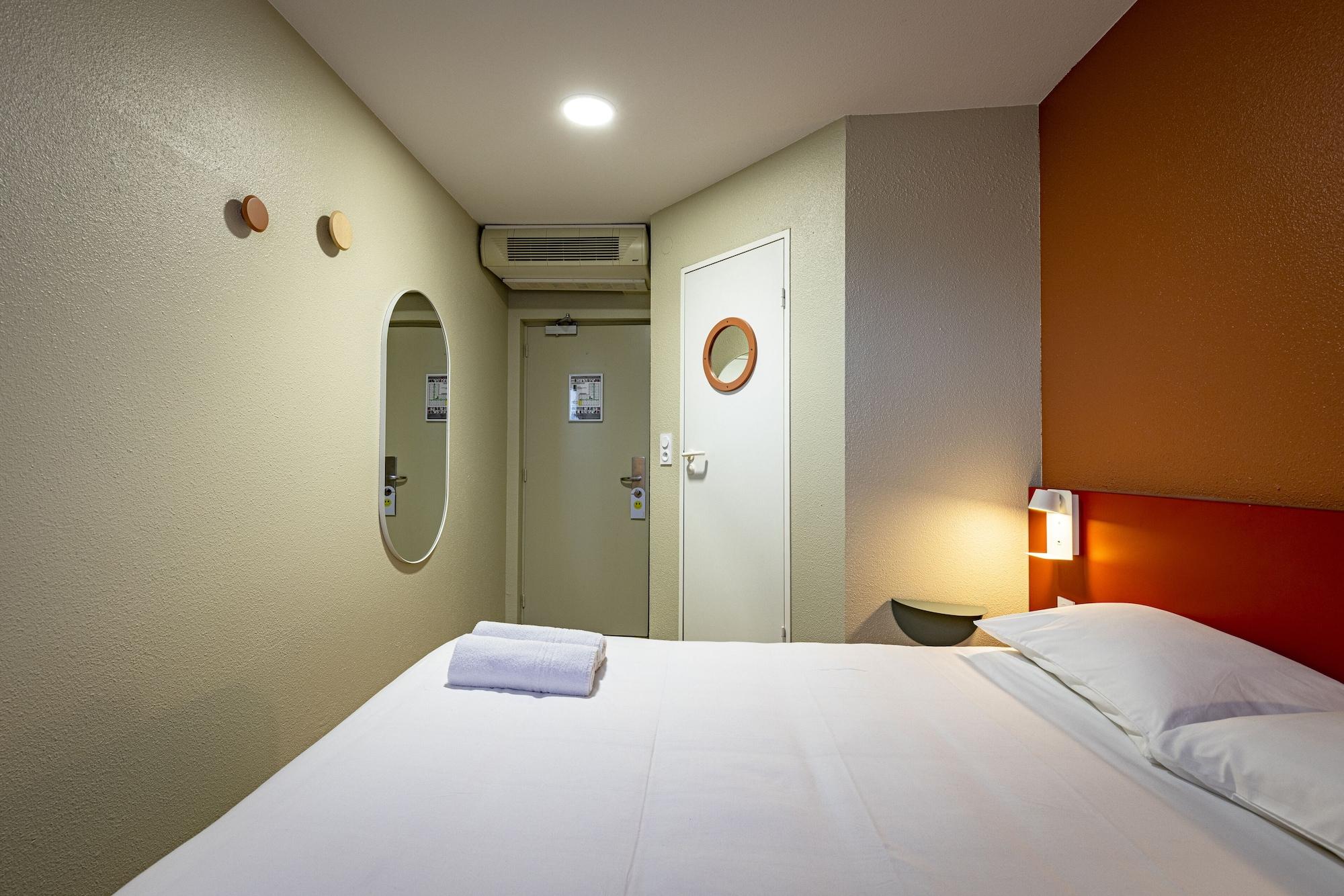 Vini Hotel ボーヌ エクステリア 写真